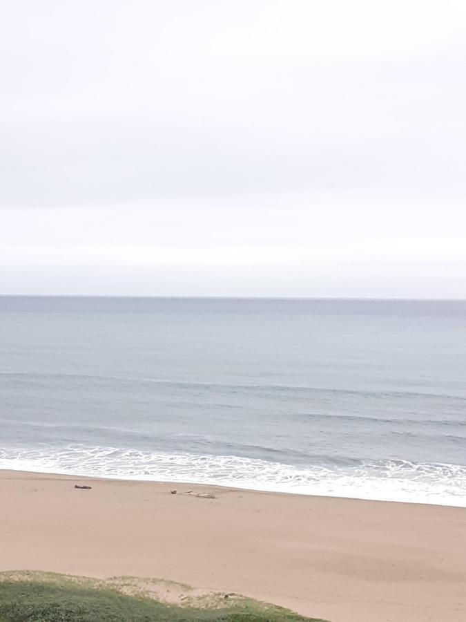 Breezy Seaview- On The Beach Amanzimtoti Extérieur photo