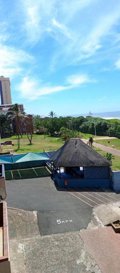 Breezy Seaview- On The Beach Amanzimtoti Extérieur photo