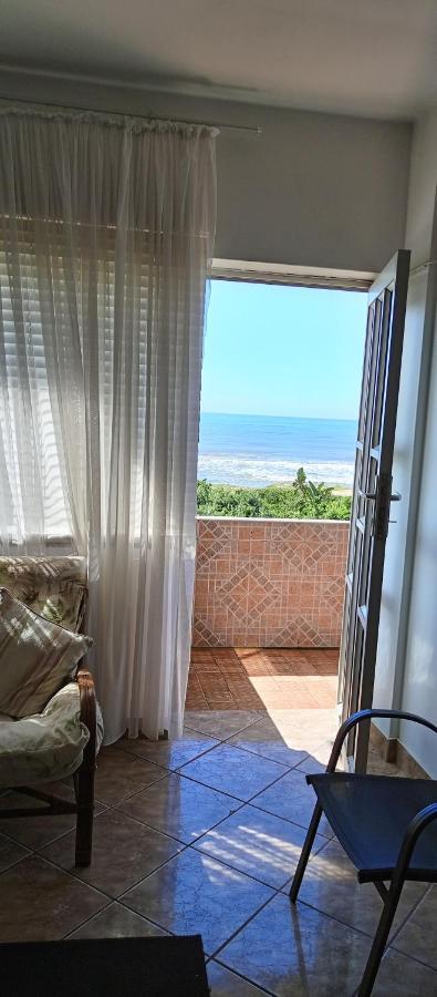 Breezy Seaview- On The Beach Amanzimtoti Extérieur photo