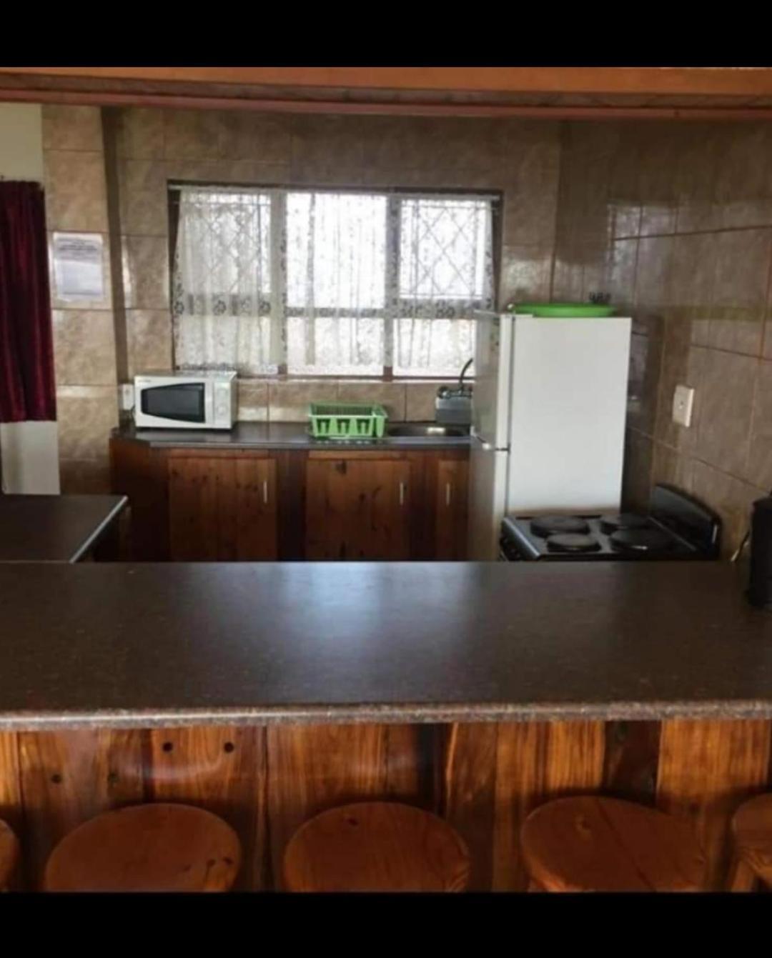 Breezy Seaview- On The Beach Amanzimtoti Extérieur photo